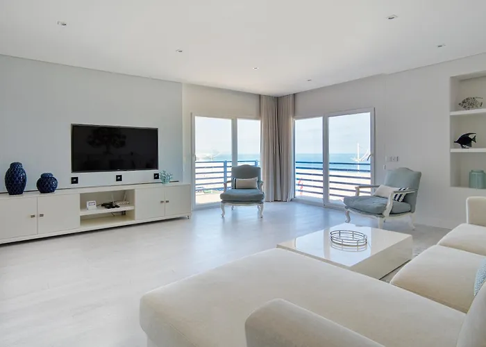 Sea View *
